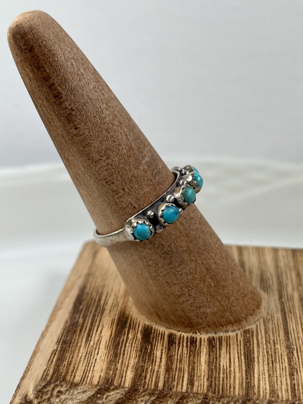 Solid 925 Sterling Silver Half Eternity Band Mohave Turquoise Gemstone Size 8.5 - Picture 4 of 10